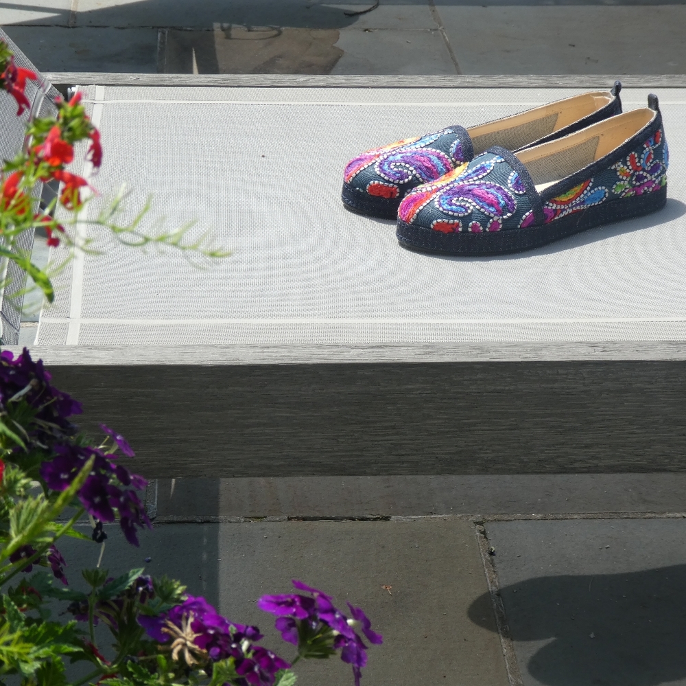 Stuart Weitzman embroidered slip-ons
